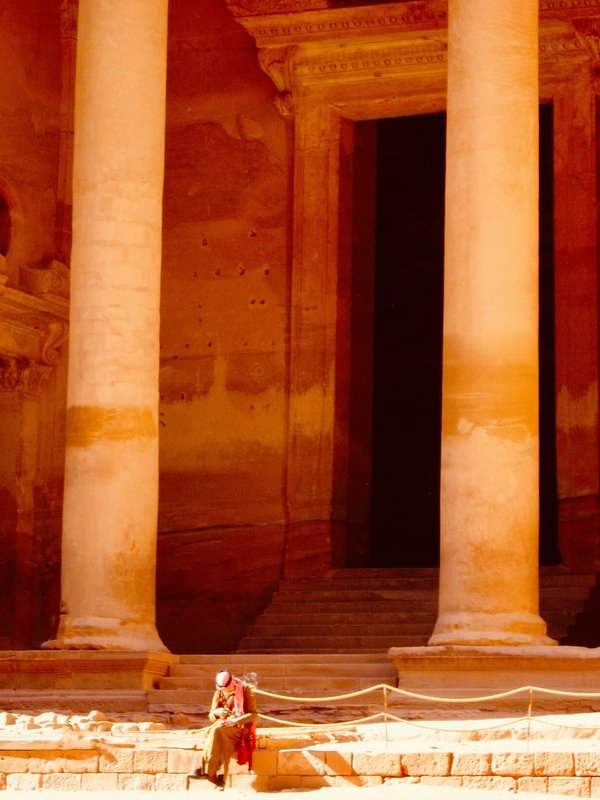 Comment organiser une visite des sites archéologiques de Petra, Jordanie : itinéraires et périodes recommandées ?